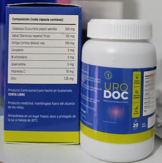 Caja de UroDoc con la tabla de composición por cápsula